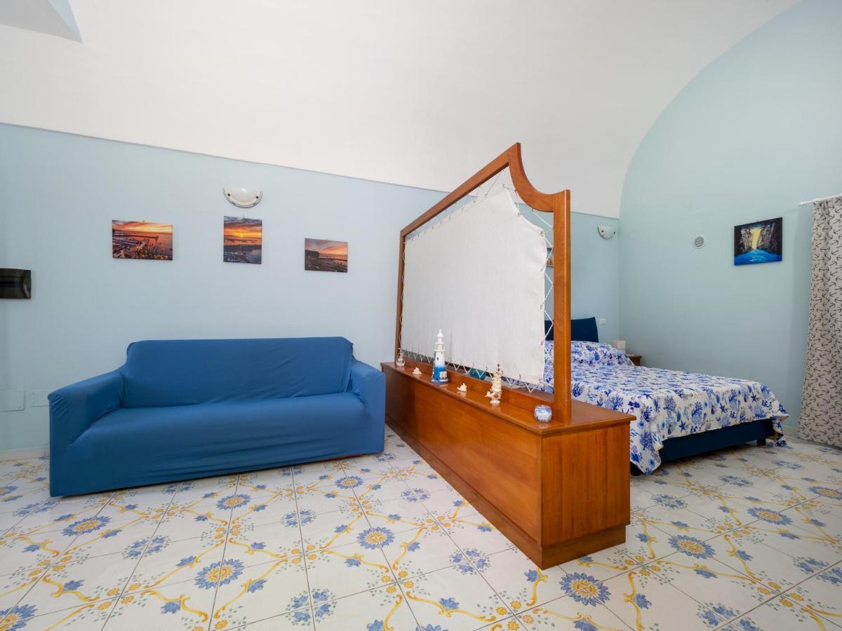 Casa Mariarosa - Seaside Apartment With Balcony Piano di Sorrento Luaran gambar